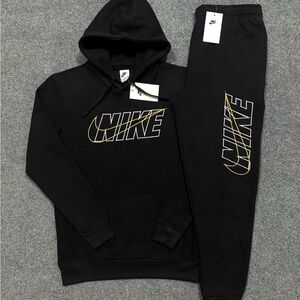 Nike Sweatsuit